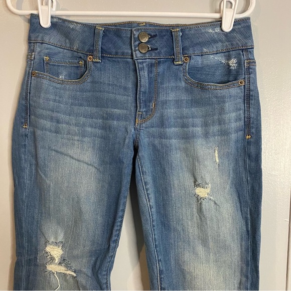 American Eagle Outfitters Artist Light Blue Jeans Size 6 - Picture 4 of 6